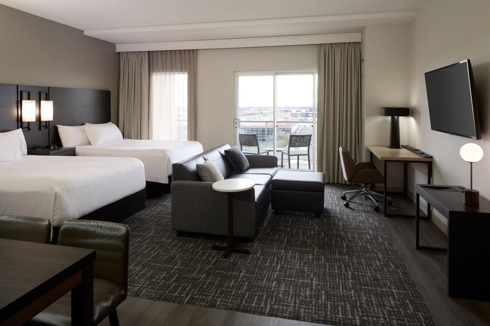Residence Inn By Marriott Montreal Airport Дорваль Экстерьер фото