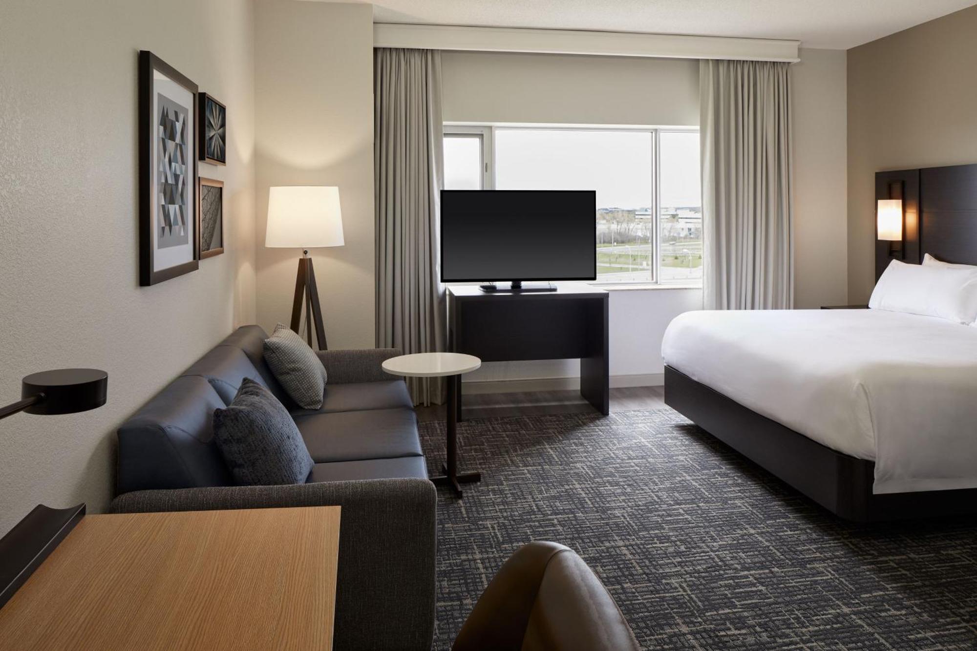 Residence Inn By Marriott Montreal Airport Дорваль Экстерьер фото